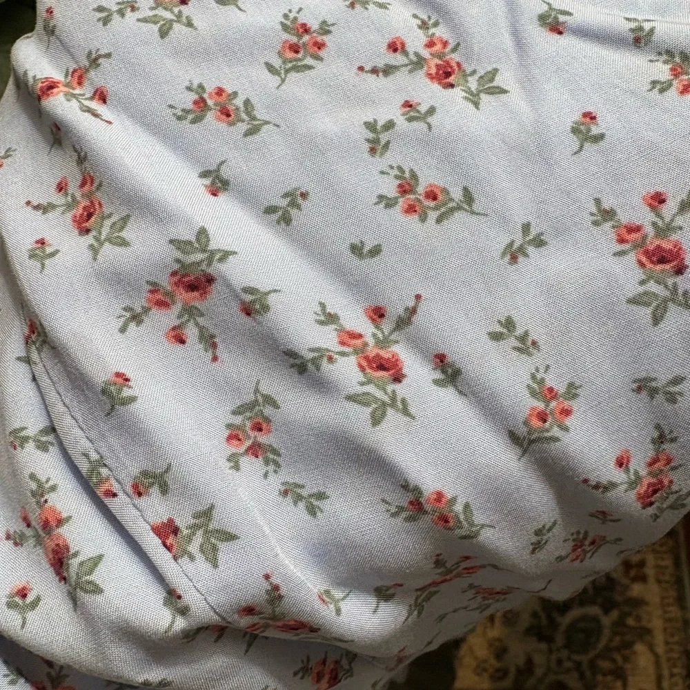 Garage floral dress light blue. fit and flare style. - Picture 2 of 4